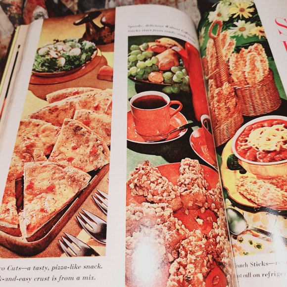 Vintage Better Homes and Gardens BREAD Cook Book Cookbook Illustrated - Picture 5 of 8